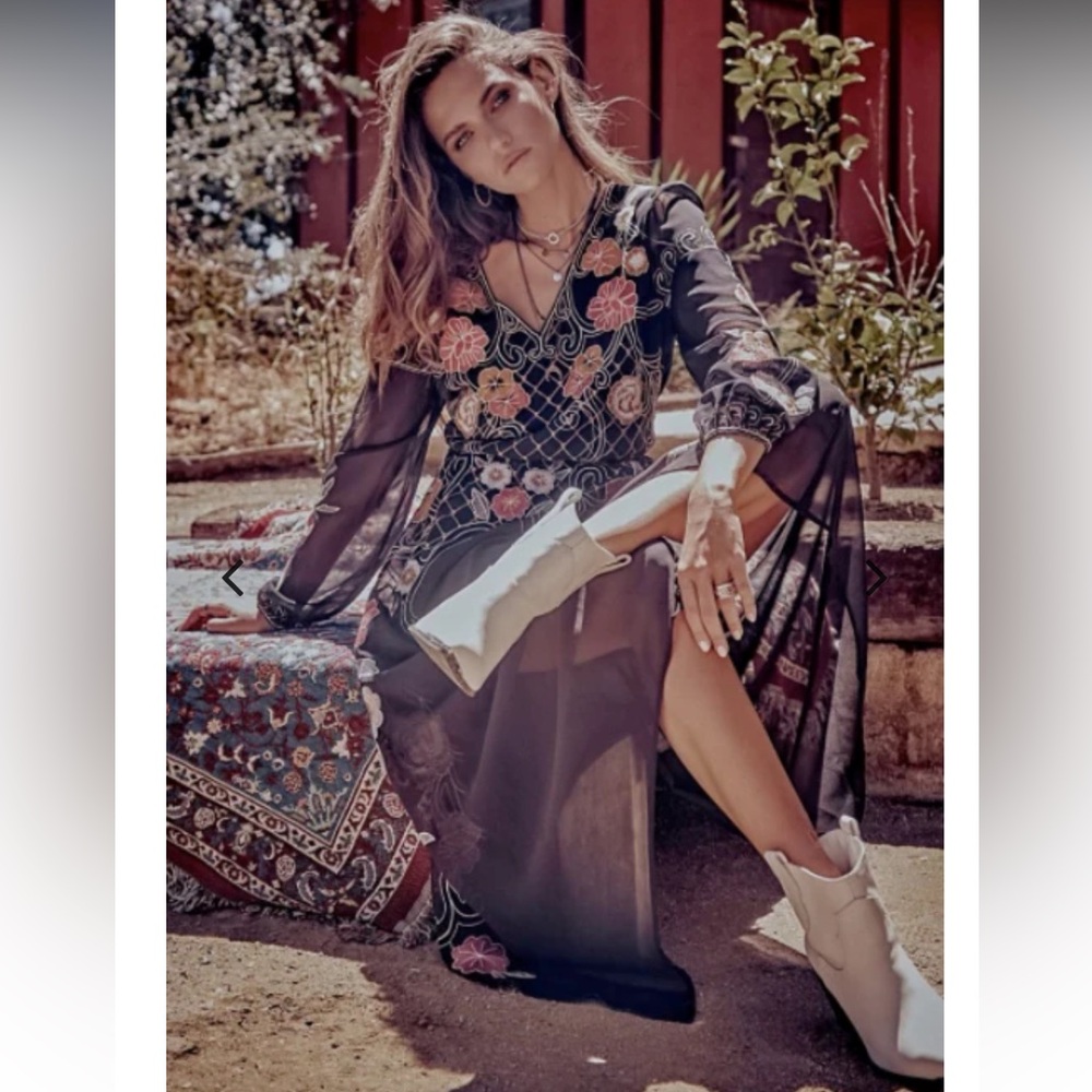 BNWT Savanna Jane Dress